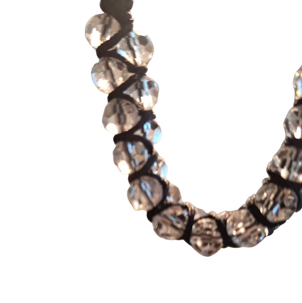 Elegant Black and Silver Women's Jewelry Set - Picture 4 of 4